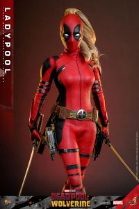 Ladypool Sixth Scale Figure by Hot Toys